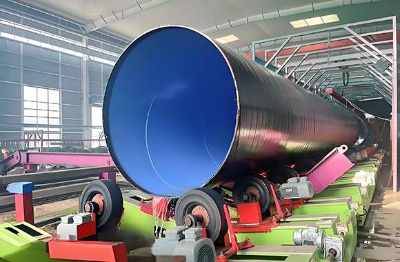 3PE anti-corrosion steel pipe production workshop